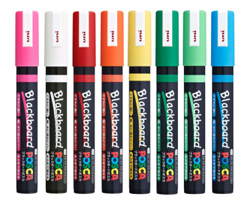 A看板 外に置くならチョークで書くよりポスカのが雨で流れにくくて長持ちするな〜と思った ポスカすごい！看板ポスカ