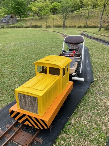 ダンボールの電車を作ろう！Craftie Style