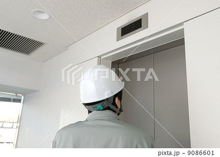 エレベーターの写真素材FYI03030383ストックフォトの Qlean Market キュリンマーケット