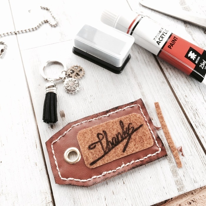 参考書＞ヌメ革をアレンジして作る革小物レザークラフト・ドット・ジェーピー - レザークラフト材料・革の通販