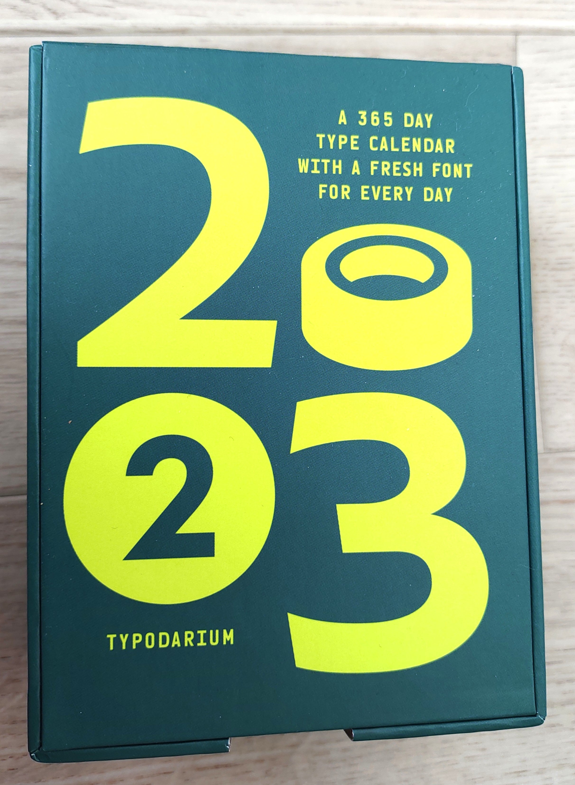 日めくりカレンダーオリジナルカレンダーの印刷・作成・製作なら ガップリ！
