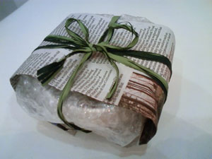 匿名配送 クラフト紙 ラッピングペーパー 英字新聞 20枚セット ラッピング・包装