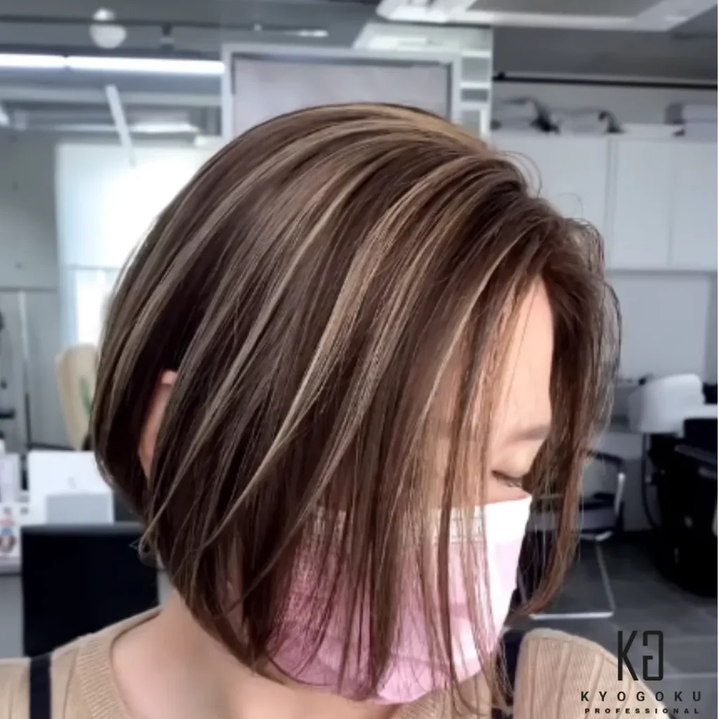 ヘアカラーの「ハイライト」とは？メリットやおすすめの色を紹介DEMI LABO デミラボ