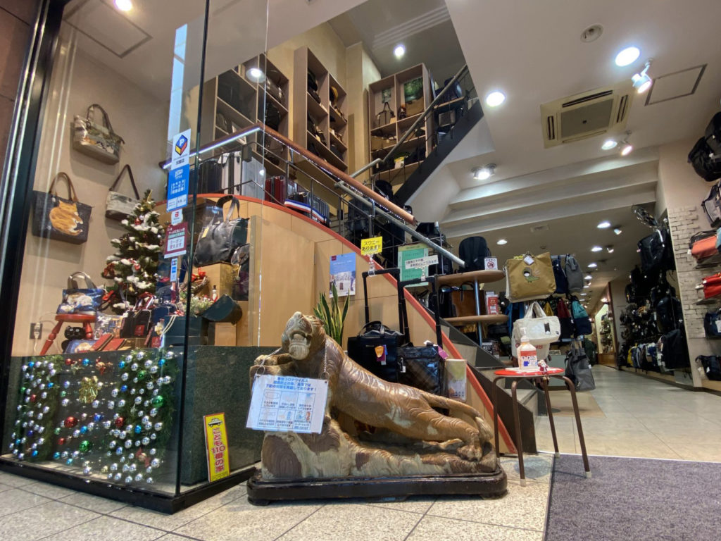 店頭ディスプレイ・商品演出・環境装飾のHowToをスケッチやパースにてご提案します建築・インテリアデザインの外注・代行ランサーズ