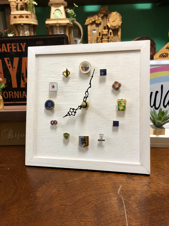 ピンバッジの飾り方をご紹介PINS FACTORY ピンズファクトリー