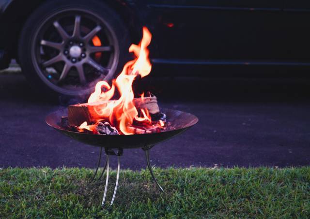 Amazon.co.jp: Coleman Fire Disc Solo Bonfire Stand, Diameter Approx. 11.8inches30 cm: Sports & Outdoors