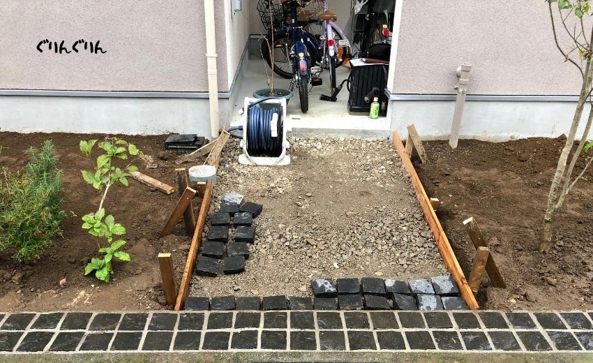 色々使える、ピンコロ石♪施工例をご紹介！： 外構・庭・リフォームエクステリア情報