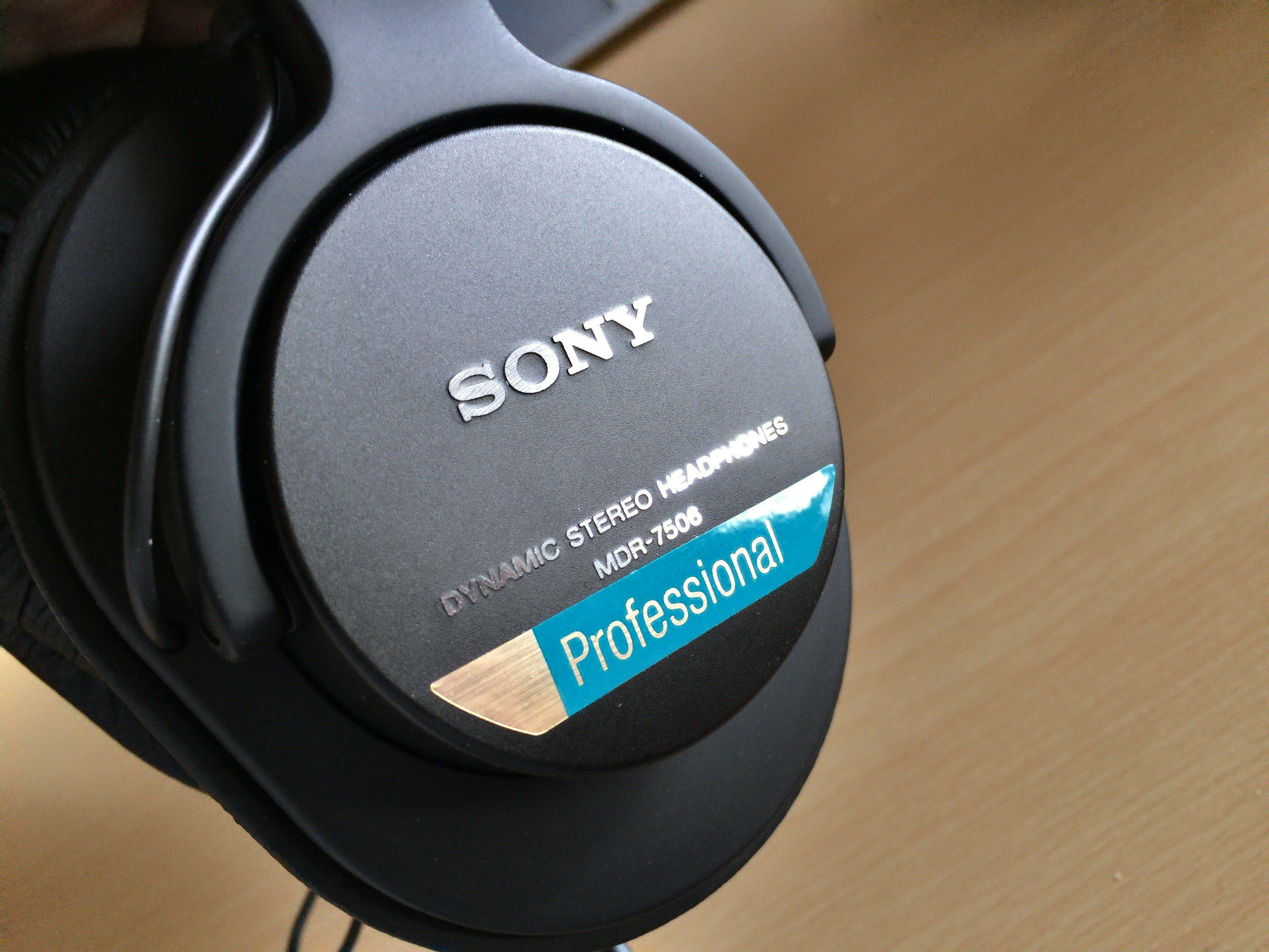 SONY WH-1000XM3 ヘッドホン 映画鑑賞・勉強・読書に最適！