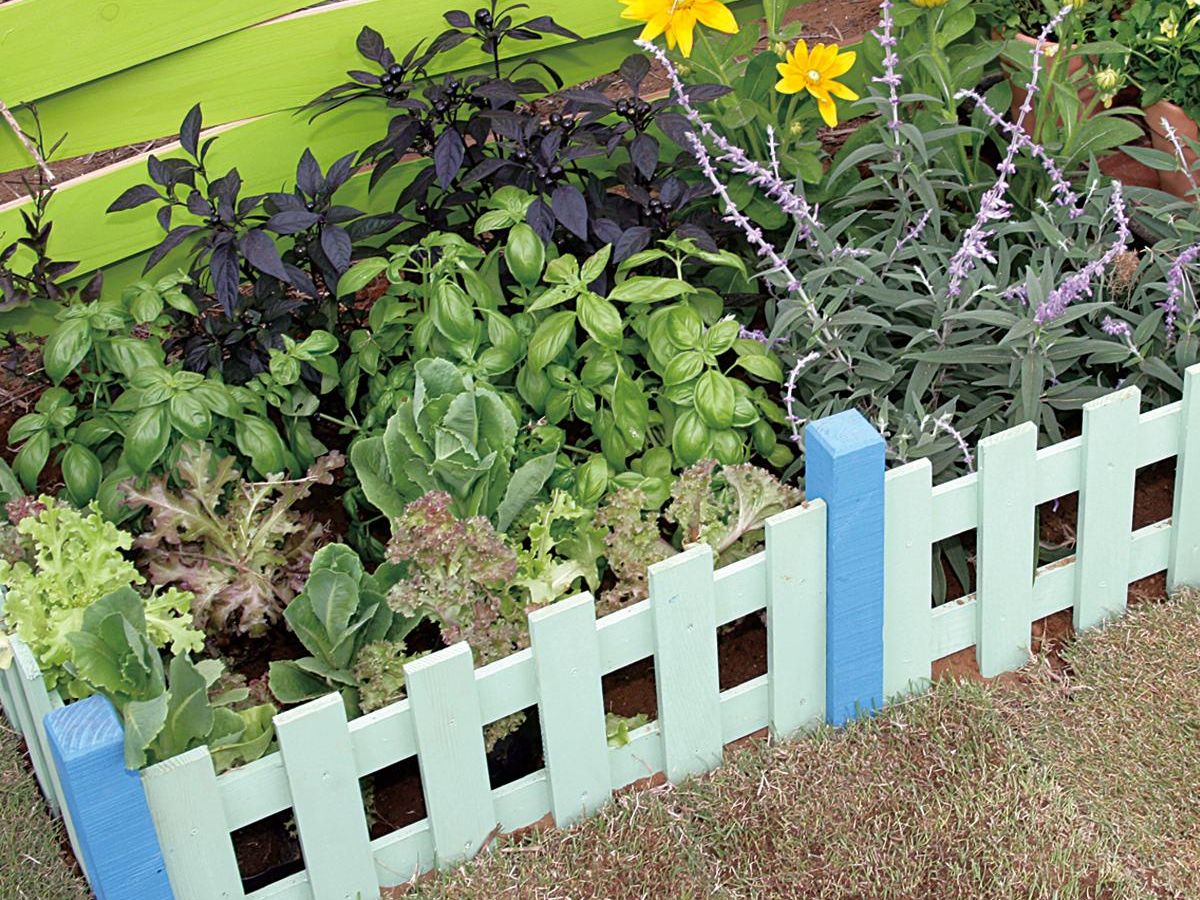 1×4材でウッドフェンスをDIY。必要な道具、作り方の手順を解説となりのカインズさん