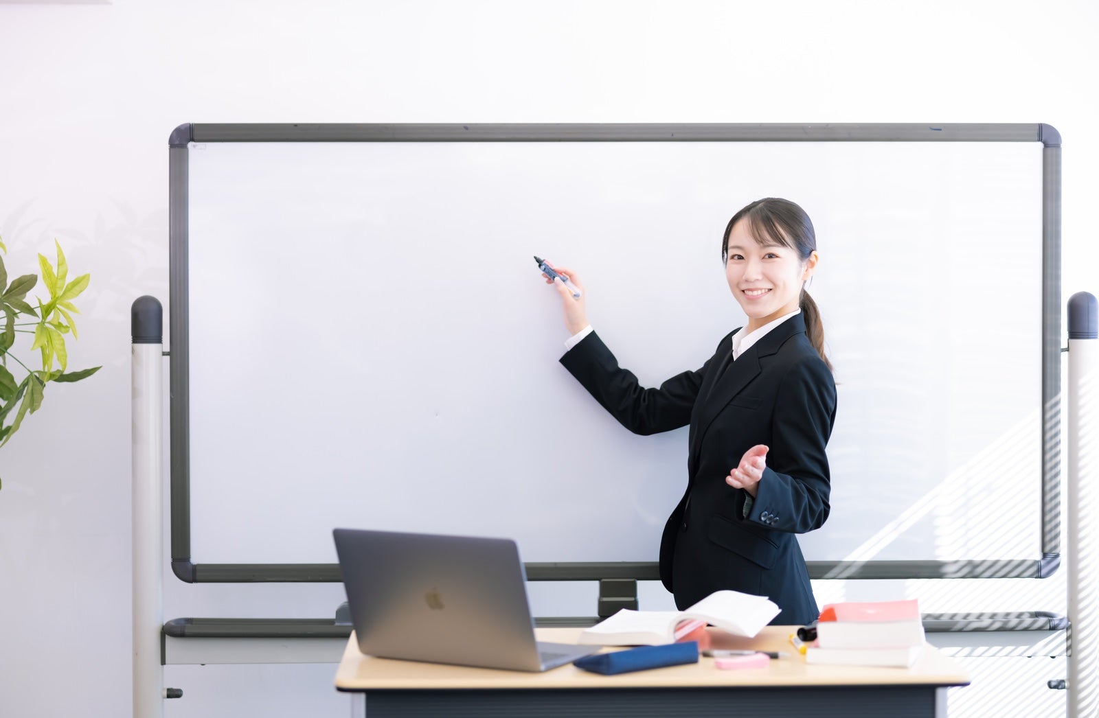 プレゼンフリーのアイコンイラスト素材 icon-pit