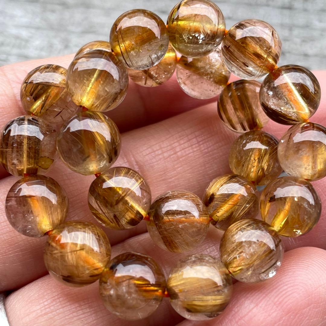 23,841 ブロンズ色 Stock Photos, High-Res Pictures, and Images - Getty Images