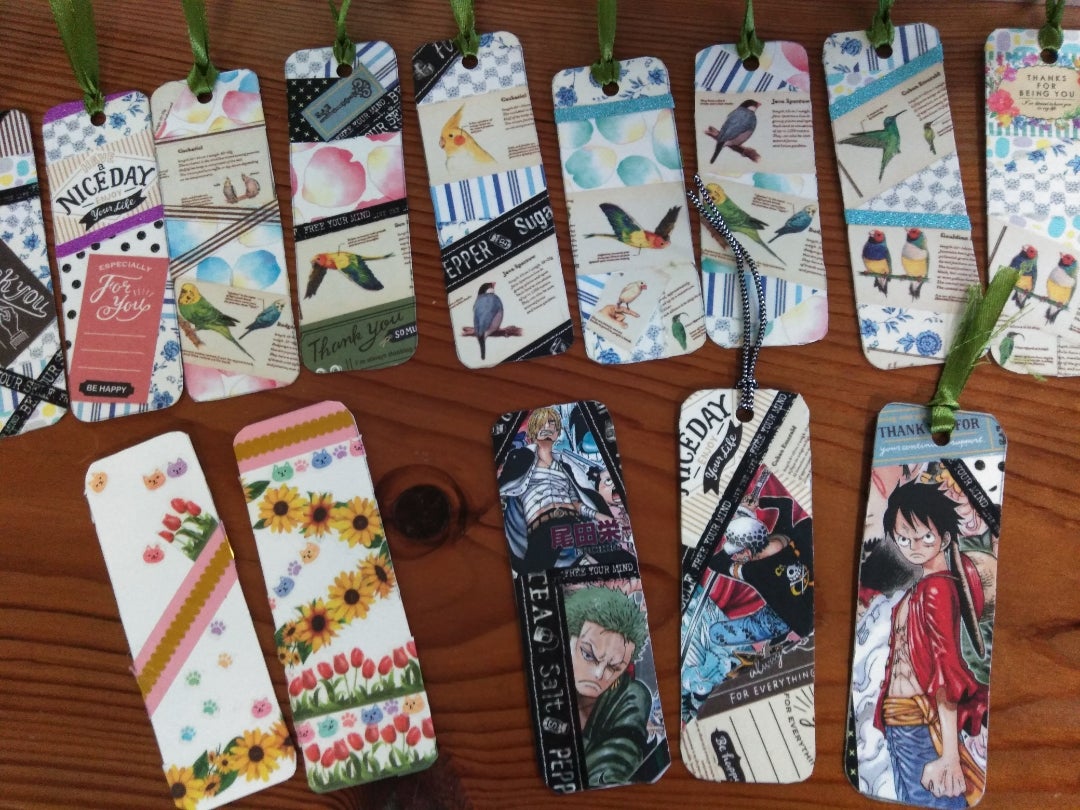 いつでも使える自分だけの本のしおりをカンタンに作ることができます♫用意するもの封筒 1枚 マスキングテープ 2つ作り方①封筒の隅を三角に切ります ②マスキングテープで可愛く飾り付けします ③余った角を切ったら完成です 『いいね!』 と思ったら 是非”シェア