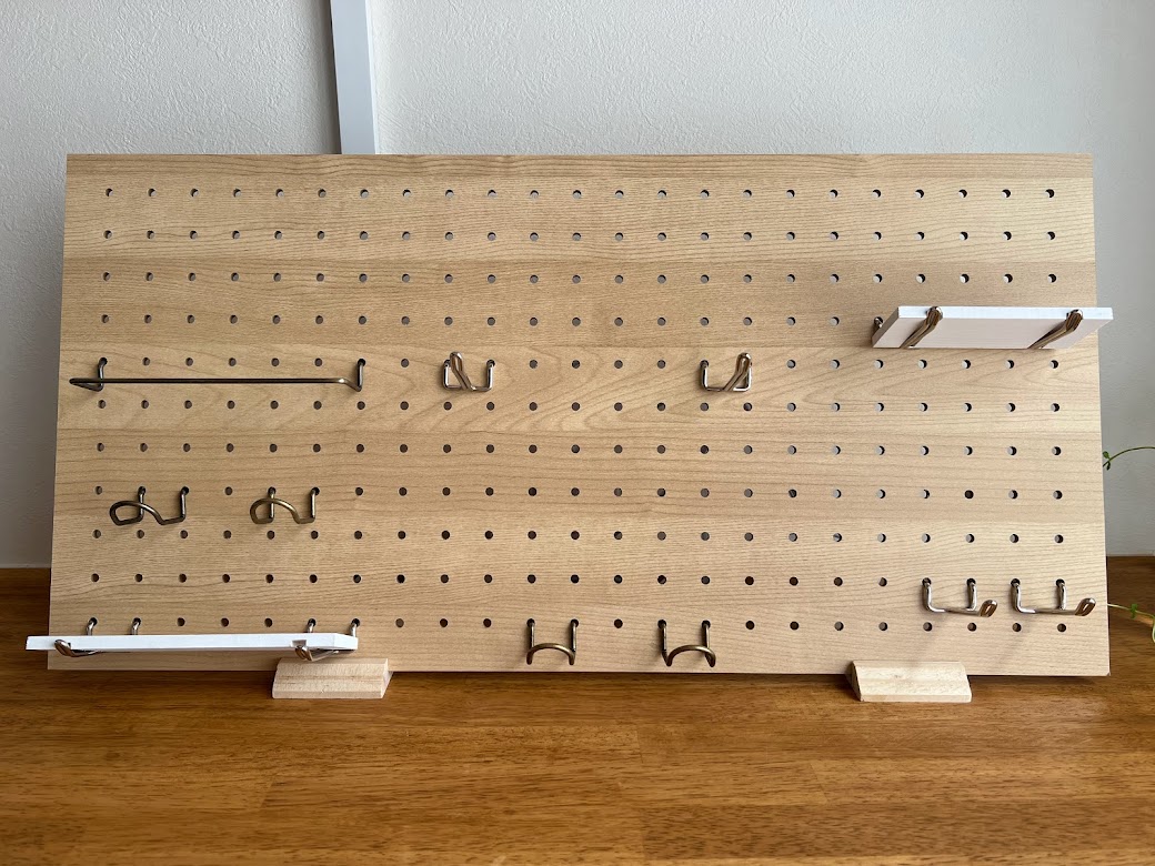 立て掛け～壁掛け収納に！29種類と豊富なダイソーのデザインボードシリーズモクの村