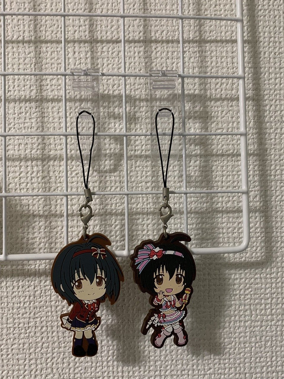 セリアのコレ知ってる？100円なのに良く考えられてるわ～ 効率よく使える透明フックmichill byGMO ミチル