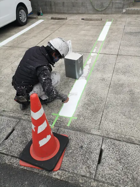 白アイライナーとは？トレンドの引き方ヘアセット・ヘアメイクを学ぶなら日本ヘアセットスクール