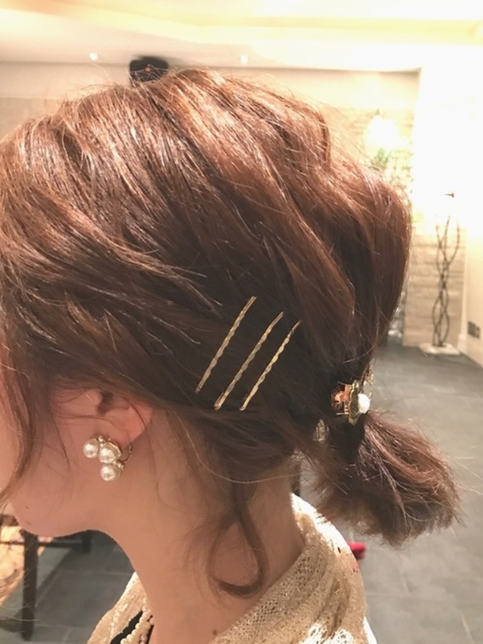 もう隠さない！カラフルヘアピンを使って旬なヘアアレンジに変身♡WEBOO ウィーブー暮らしをつくる