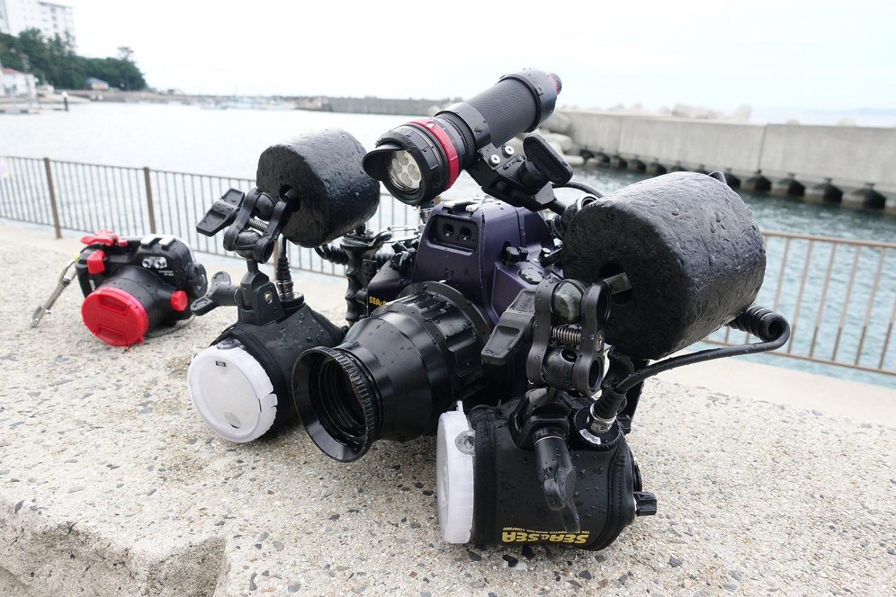 ストロボの使い方、撮影方法を基礎解説！ カメラ初心者向け大阪の撮影会社広告写真・商品撮影・カメラマンラズスタジオ