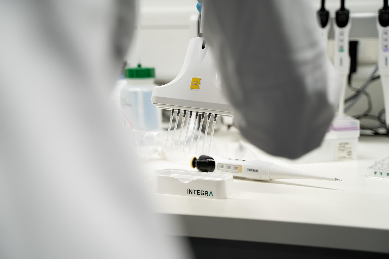 BM - BM-PA電動ピペット シングルチャンネルピペット 0.1-10.0ml: ピペット - BIO