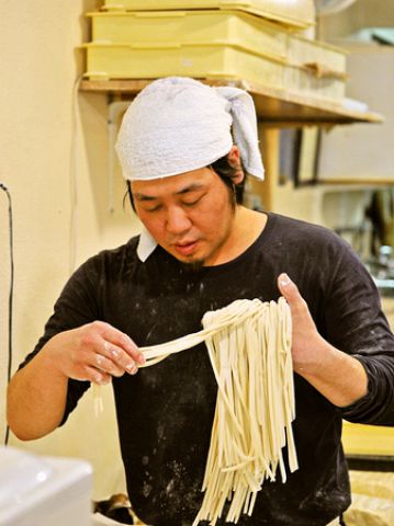 たっぷり肉うどんが470円!? コスパ最強「兵庫・尼崎」のすべらないランチ2選