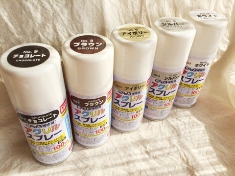 カラースプレーは100均セリアで買える？ダイソー・キャンドゥも調査！ゴールド・黒色はある？100均ショップ.jp
