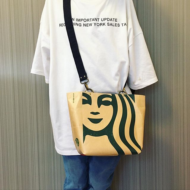 スタバ リメイク」のアイデア 46 件 2025紙袋 リメイク, スタバ 紙袋, お菓子ポーチ