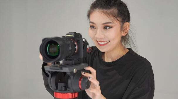 モデル×動画クリエイター 出演・撮影・動画編集 一貫対応します商品プロモーション・PR動画制作の外注・代行ランサーズ