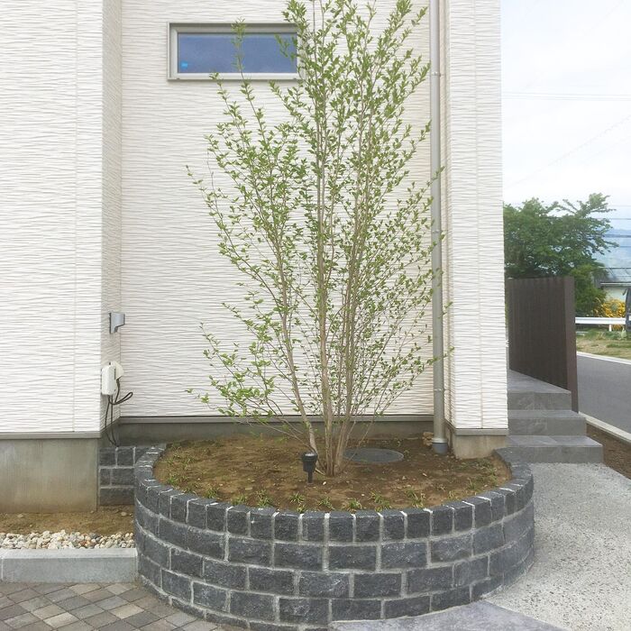 ピンコロ石花壇 春日部アメリカンガレージ・ガレージハウスの ことなら神山工業所埼玉・川越