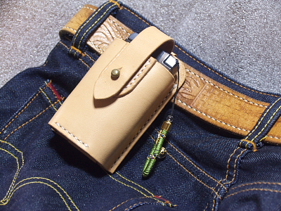 自作できる！素人でも作れる革製のスマホポーチの作り方 - できルンです