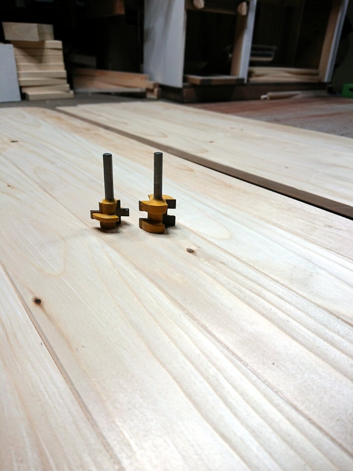 スイングドア・ウエスタンドアオーダー家具のKINOKA