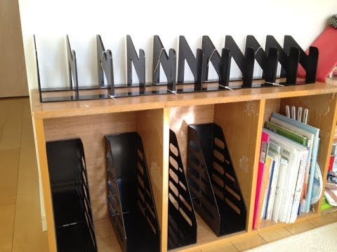 2022.4.11 絵本棚DIY📚 DIY楽しかった！ハマりそう😆 インスタで見つけたレシピで簡単にできた♪ 材料セリアで990円w紀乃がお昼寝してる間に完成😂 それくらい簡単だった笑笑 紀乃が起きてこれみた瞬間、拍手してくれた👏 寝起きで髪の毛ﾁﾘﾁﾘだよ。絵本ラックdiy