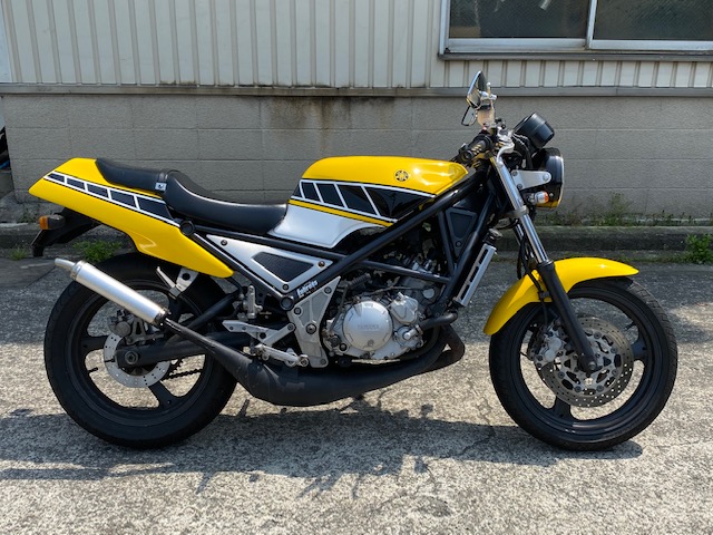 ヤマハ インターカラー、ストロボヘルメット Lサイズ