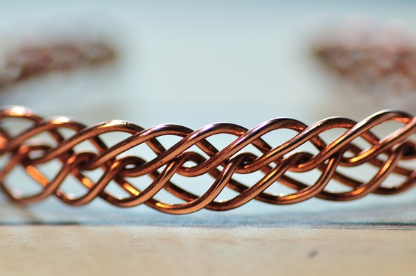 シーグラスネックレスの作り方』ワイヤーを使うだけで繊細な作品が作れますよ ´艸｀*ポケ海ハンドメイド協会