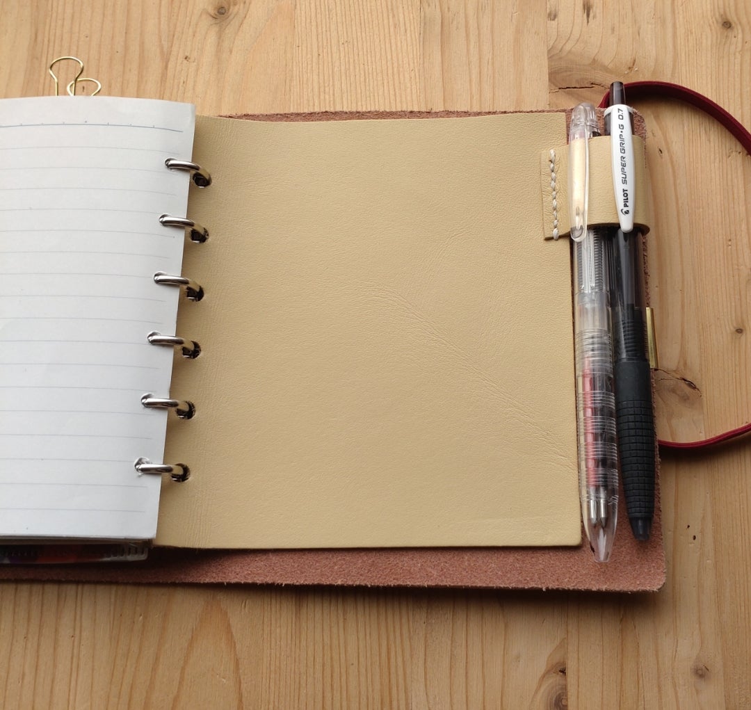 愛着ひとしお！イタリアンレザーで自作する、 M5 本革システム手帳本田 あきら