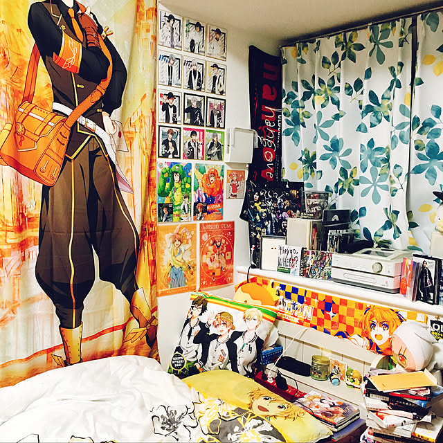 VRChat 1999年の日本の六畳一間に、小さくなってタイムスリップ！「ノスタルジア1999」に行ってみた - MoguLive