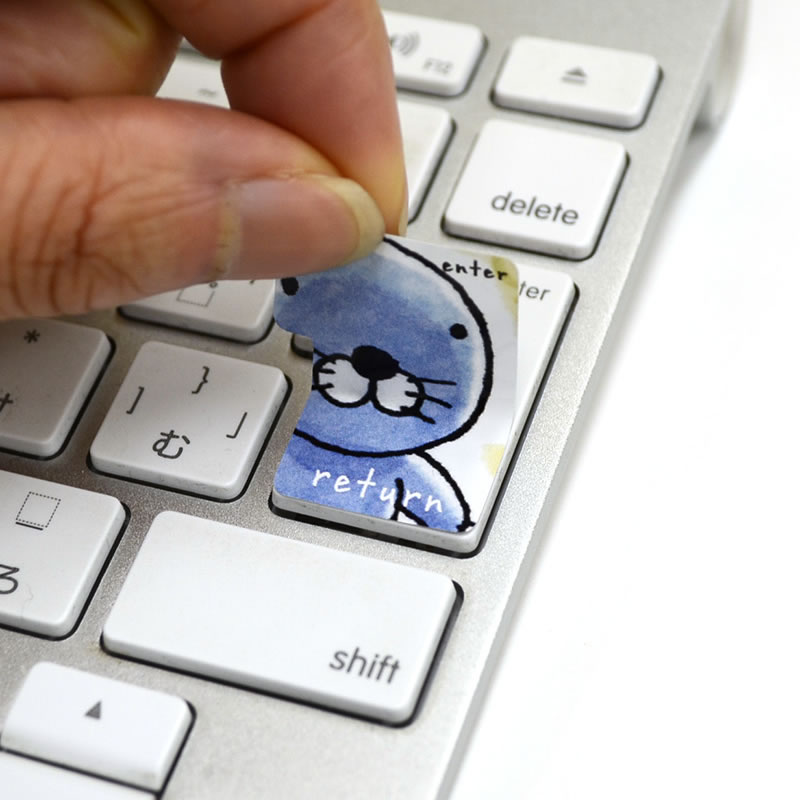 キーボード 光る 有線キーボード 可愛い メンブレン PC パソコン LED バックライト 静音 薄型 周辺機器 ピンクPay ID