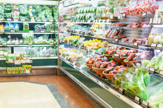 スーパーマーケット」の172万点のロイヤリティフリー画像、写真素材、絵Shutterstock