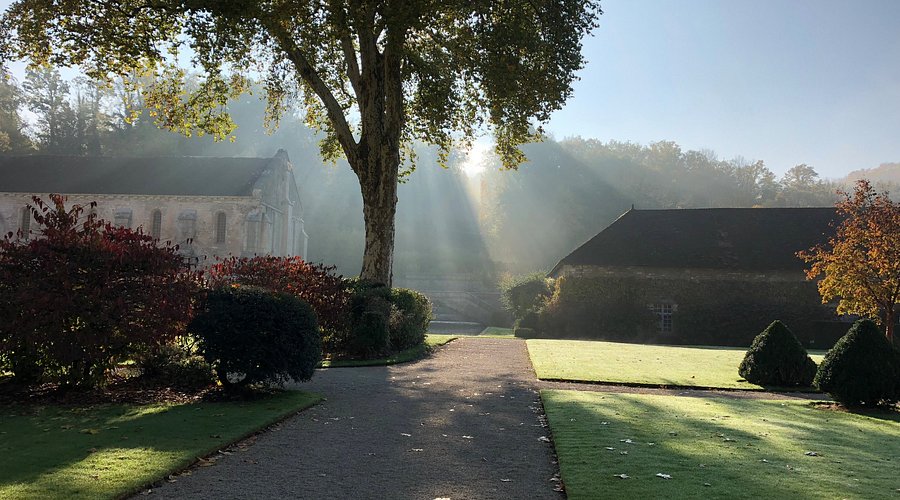 フォントヴロー修道院 フランス、フォンテヴロー・ラベイ 近くの人気ホテル10軒