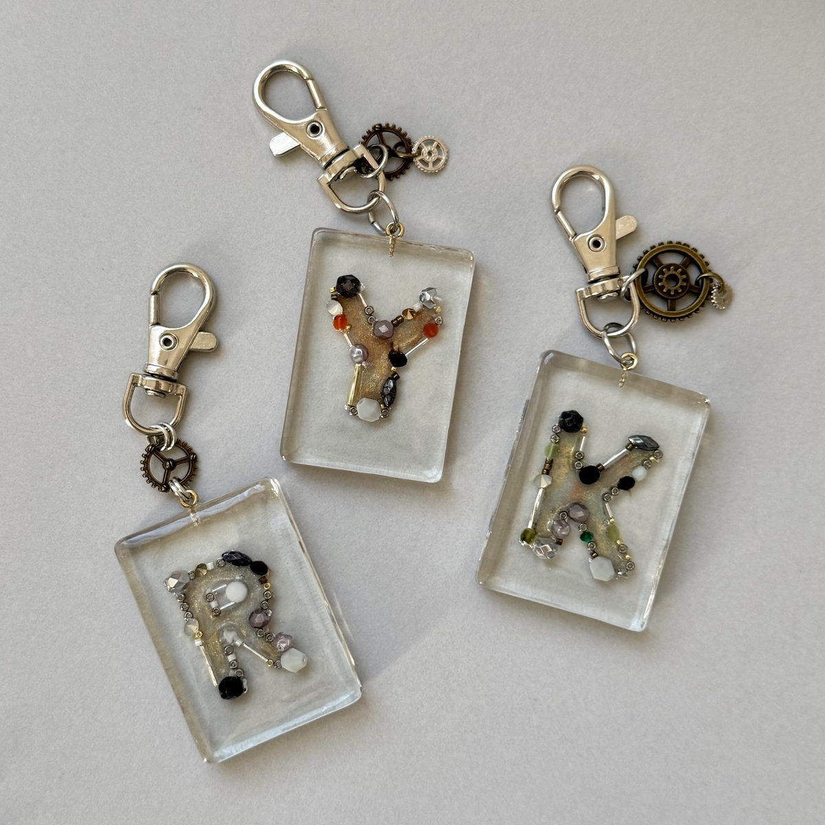 アルファベット キーホルダー 制作 スターターキット シリコンモールド レジン 型 型抜き 抜き型 英字 数字 ネックレス アクセサリー :ハンドメイド専門店 Evergarden - 通販 - Yahoo!ショッピング