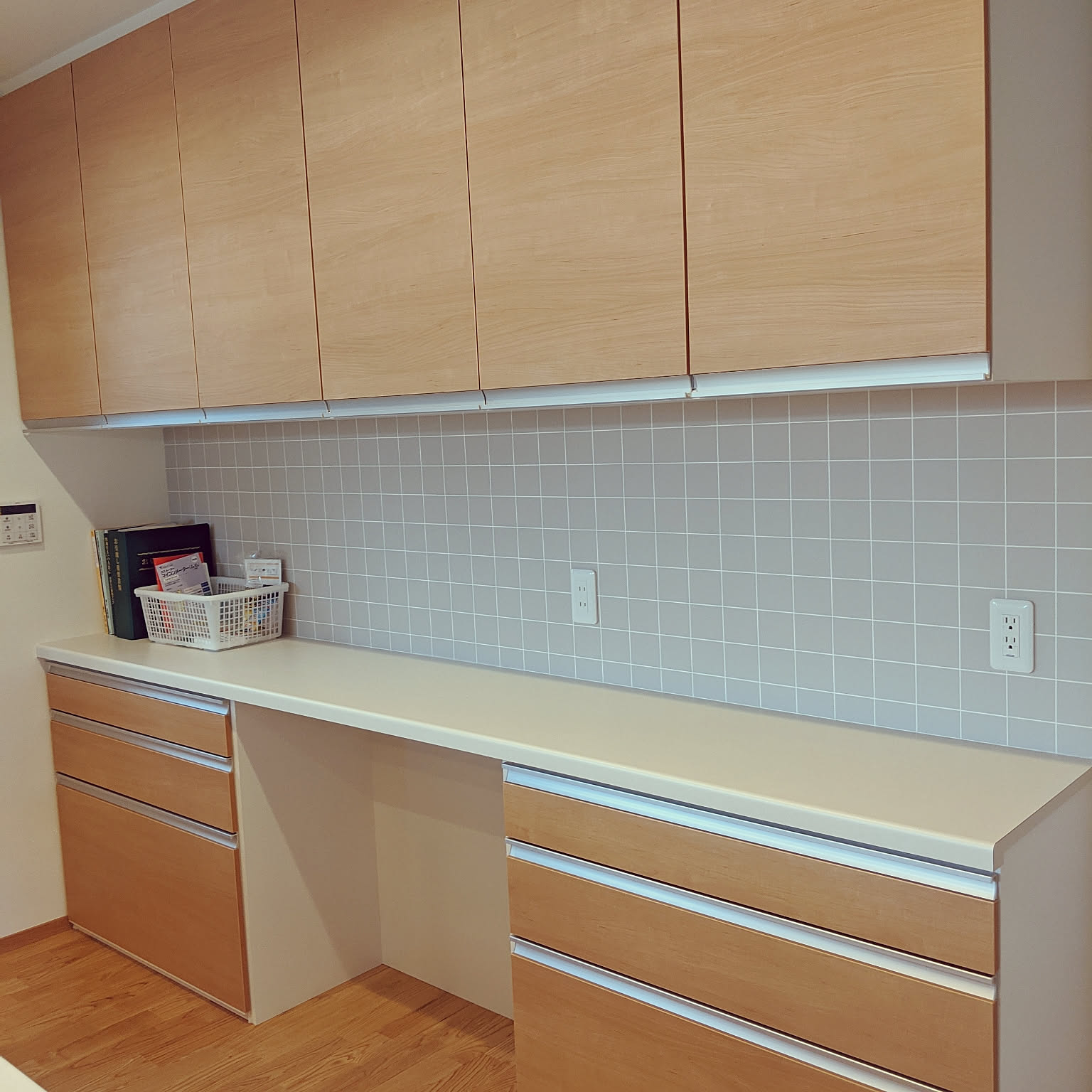 ＬＩＸＩＬ 洗面台Ｋ１ クリエペール 高さ８５ｃｍ Ｋ１Ｎ５−７５５ＳＹＮーＵ ＬＰ２Ｈ 寒冷地用 ＬＩＸＩＬ 洗面化粧台 Ｋ１シリーズ 引出タイプ間口７５ｃｍ×高さ８５ｃｍ グロスホワイト 寒冷地用 Ｋ１Ｈ５－７５５ＳＹＮーＵ ＹＳ２Ｈの通販ホームセンター