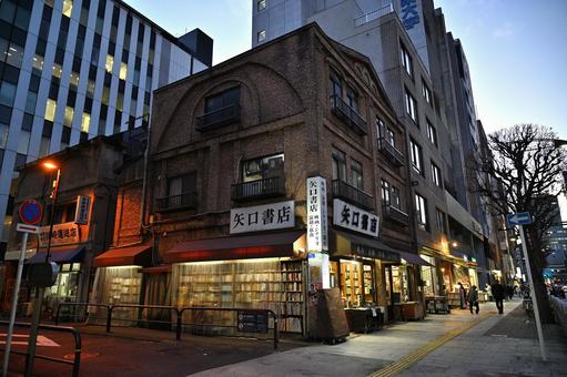 書店シルエット イラストの無料ダウンロードサイト「シルエットAC」