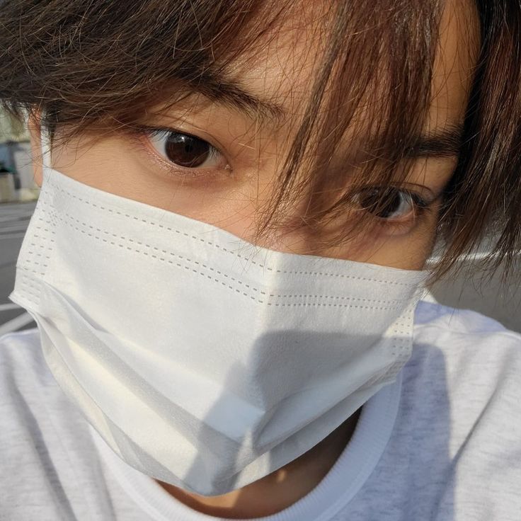 ゴミ拾いしている男性 」の無料フリー素材イラスト・アイコンのフリー素材なら「フリーアイコンズ」