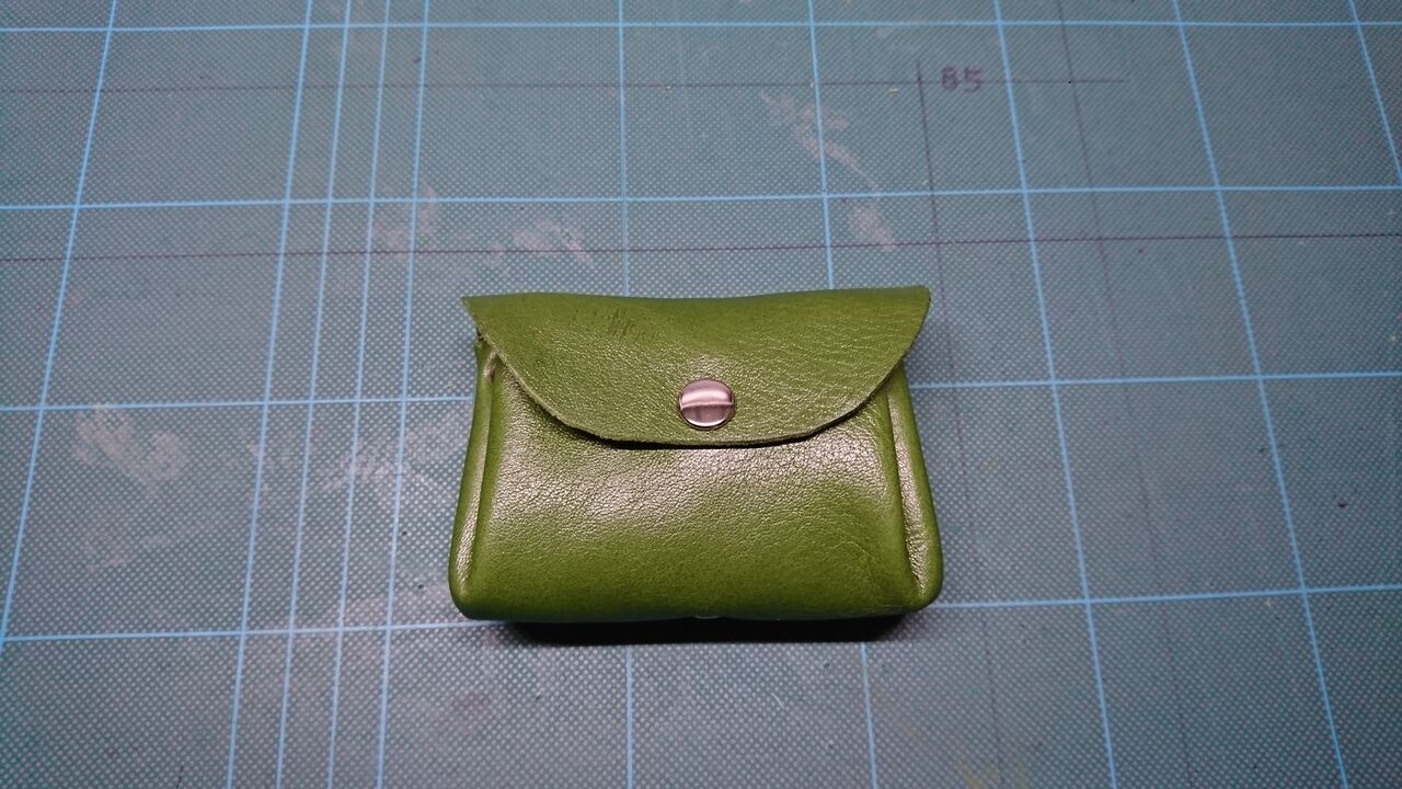 ハンドメイド A6サイズ レザーアコーディオンポーチ コラージュ収納 ぷらむ** アコーディオンポーチ 型紙 ♪