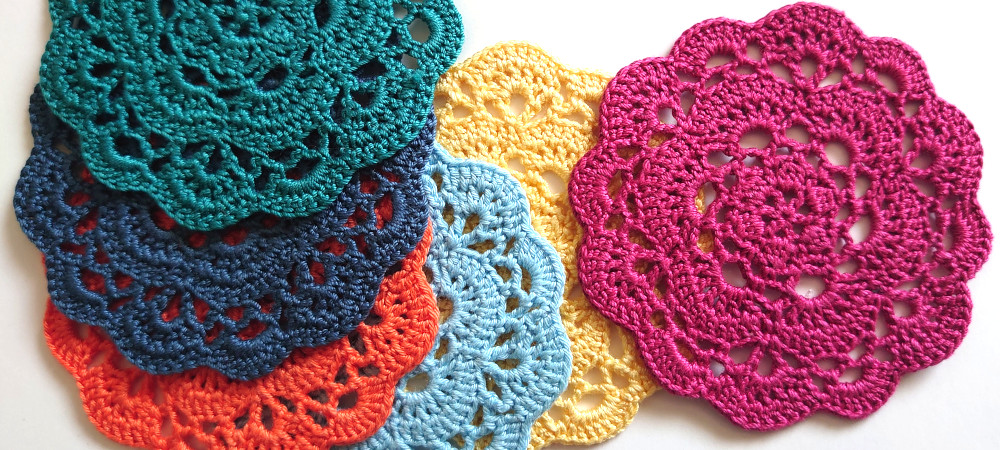 かぎ針編み初心者さんコースター の作り方Part.3 ほぼ『長編み』の簡単レシピ - ドゥジャンテ