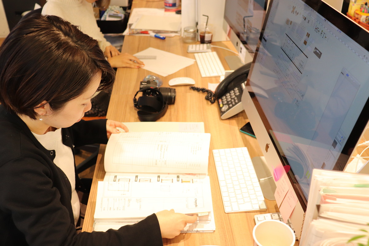 グレー」イメージのデザイン事例 店舗デザイン.COM