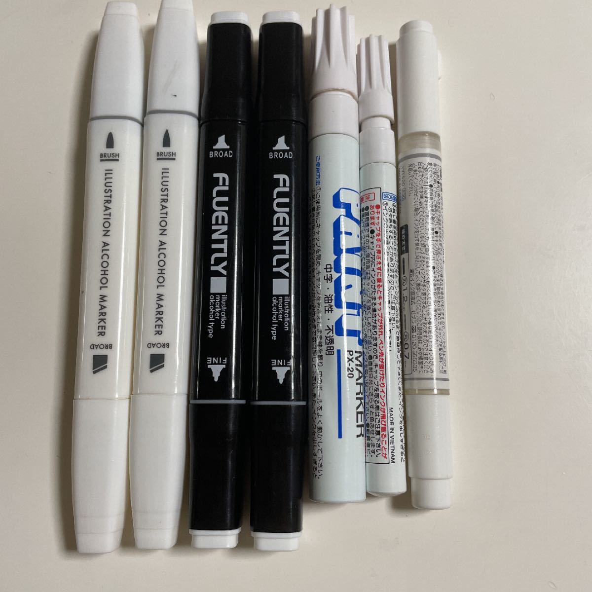 セリアで見つけたらGET推奨！ささっと塗るだけ♡高級感が増すマーカーmichill byGMO ミチル