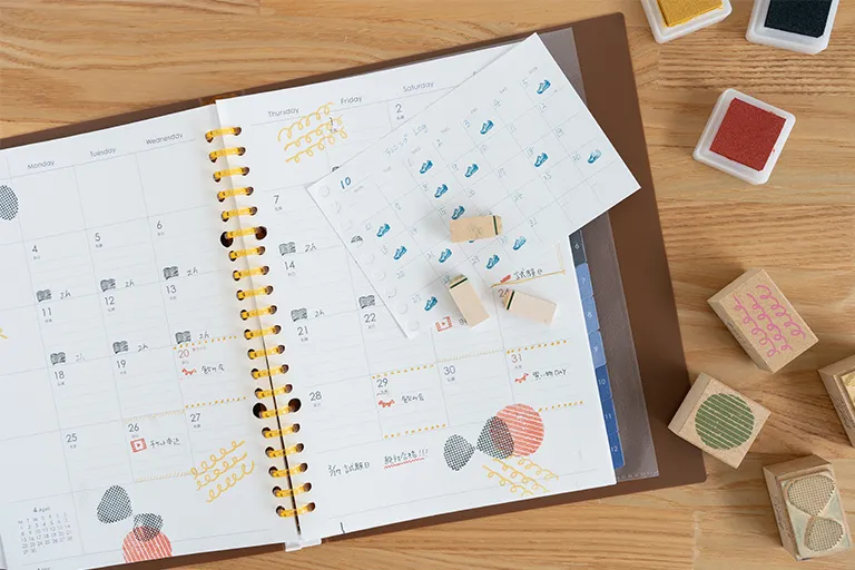 シンプルな手帳を自分らしくアレンジ。デコレーション方法いろいろCraftie Style