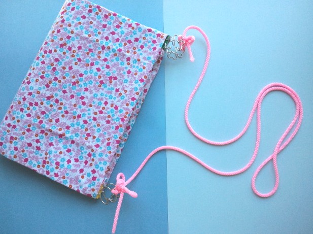 子どもがいつでもティッシュを使える！移動ポケットの簡単な作り方を紹介UNAU MAGAZINE ウナウマガジン-理想の暮らしと住まいを探そう