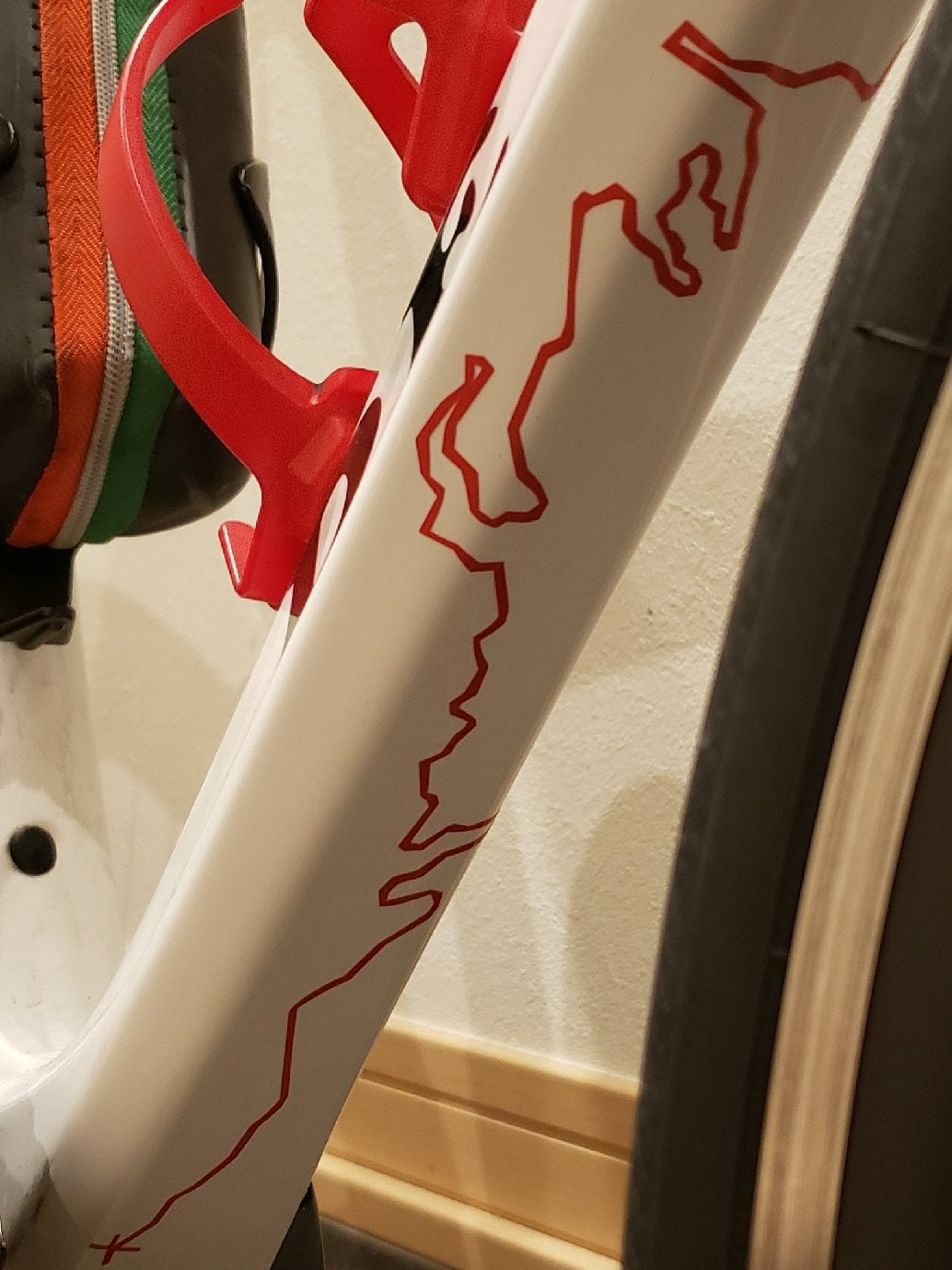 10倍愛せるバイクの作り方 入手困難な絶版デカールの再現！カッティングシートからの手作りでいかが？ DIY道楽のテツ- エキスパート -Yahoo!ニュース