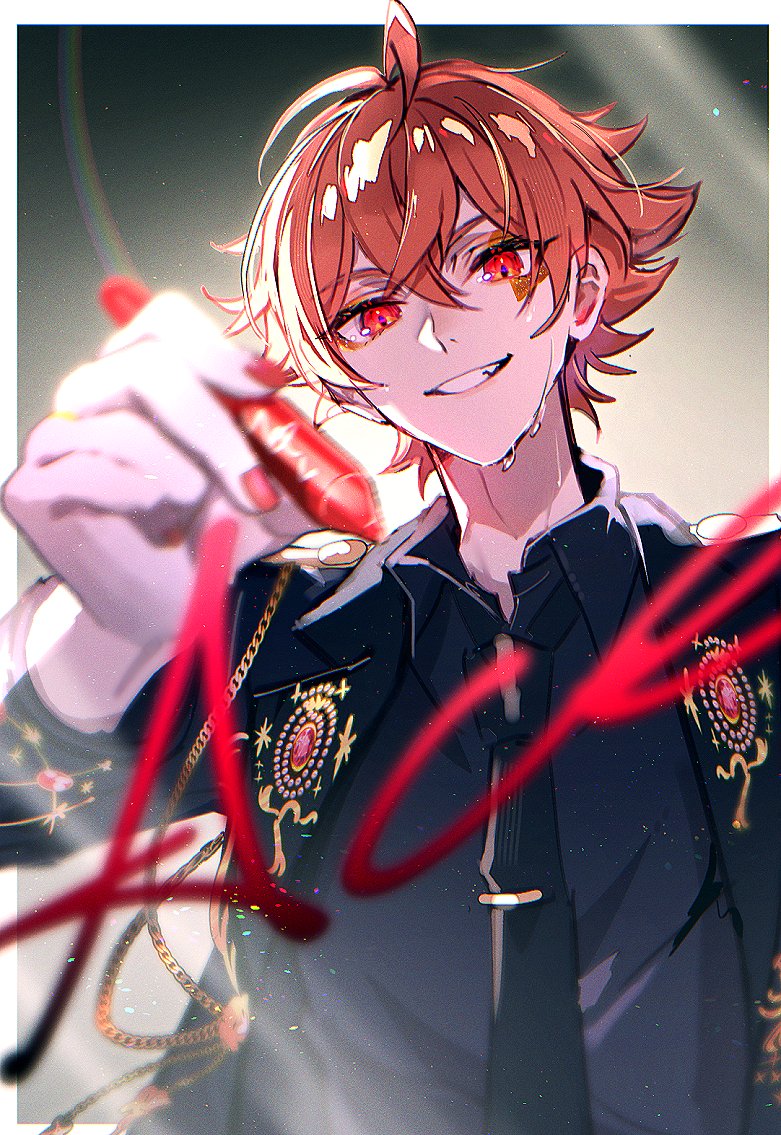 カメラのレンズにサインするトレンディエンジェル斎藤。 - トレンディエンジェル斎藤、「大人の艶」テーマにブロンド美女とグラビア撮影画像ギャラリー2 9- お笑いナタリ