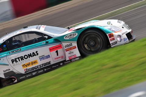 痛車作りの費用を教えて！気になるステッカーの値段とは？ - 痛車ステッカー製作専門店